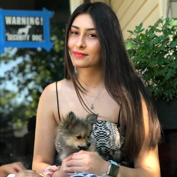 Meet your Posher, Edith - Picture 1 of 1